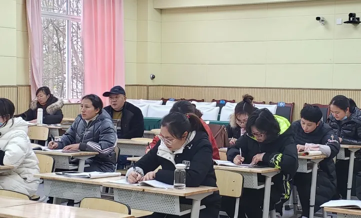 专家引领共成长——四川天府新区白沙小学专家到校指导活动