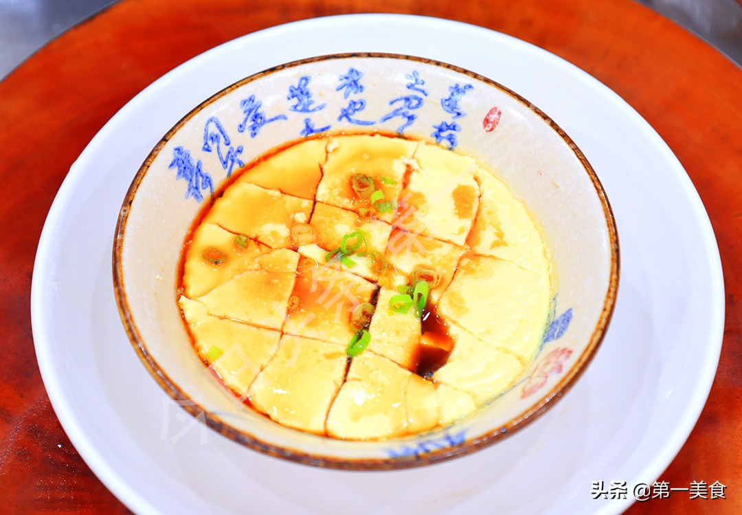 冬季天寒地冻，容易滑倒，推荐多吃这5种“高钙”食物，强筋健骨