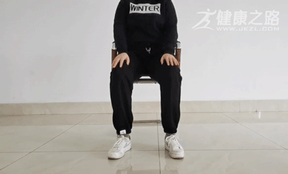 比二郎腿还“毒”的坐姿，你还在做吗？