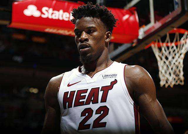 NBA各球隊最佳小前鋒（NBA現役最強小前鋒：詹姆斯只排第三！第二被譽為當代奧尼爾）