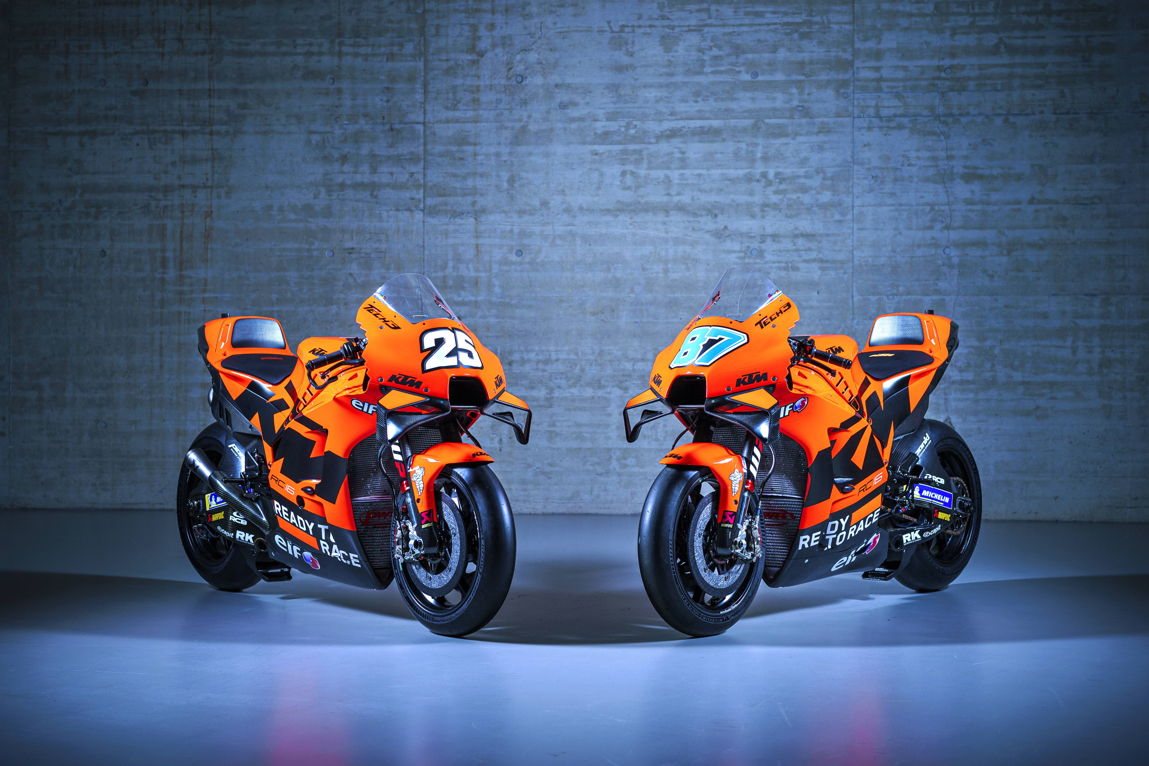 25号赛车手(MotoGP 2022：KTM MotoGP Tech3 车队的 RC16)