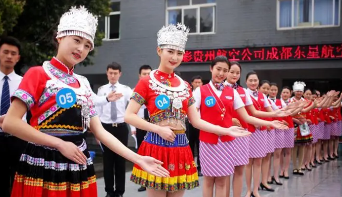 四川多地发通知，大中小学开学时间最终敲定，小学生开始慌了