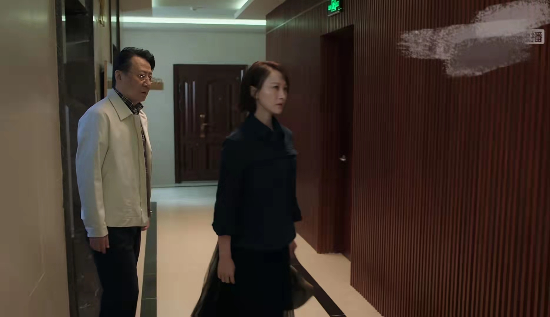 相逢时节：“在酒吧遭诱奸”，陈昕儿悲剧的一生，都源自她的妈妈