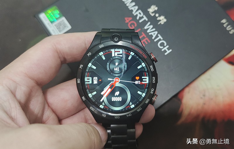 目前口碑超赞的2款智能手表，每款都有亮点，让你爱不释手