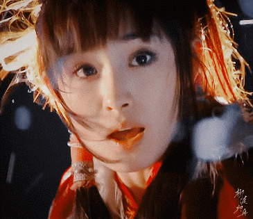 刚出道惊为天人，红了却灵气全无，娱乐圈就这么毁美人？