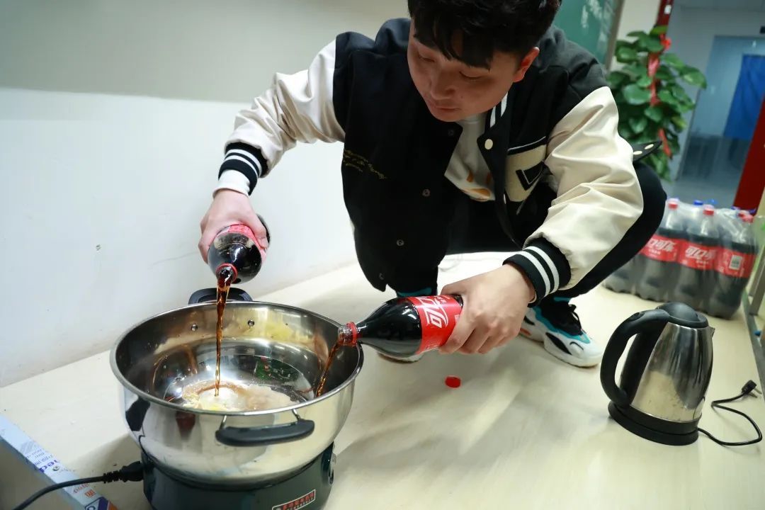 那就淺淺凡爾賽一下吧