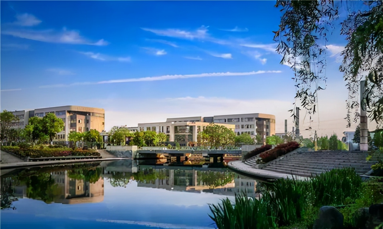 2017年江苏警官学校招生简章（江苏某大学）