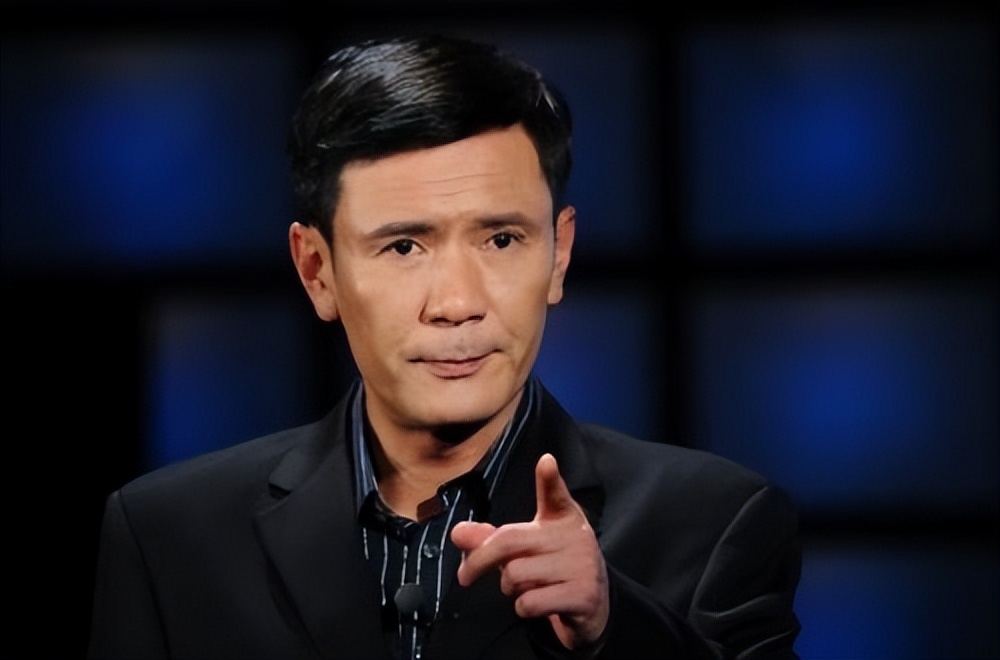 著名演员姚安镰，缺失女儿童年有愧疚，离婚后和女儿相互依靠