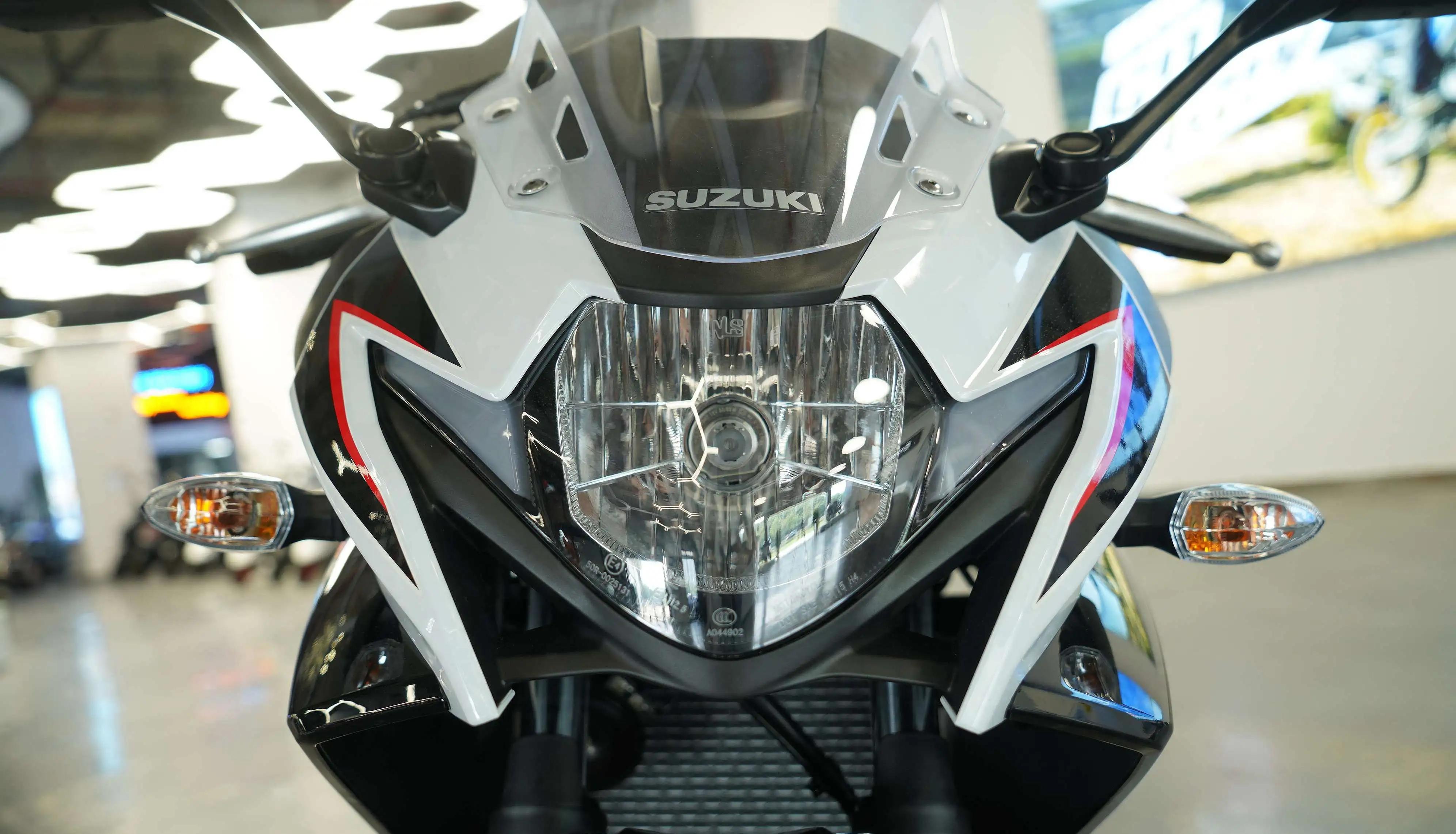 跑車界銷量一哥 鈴木gsx250r優缺點分析