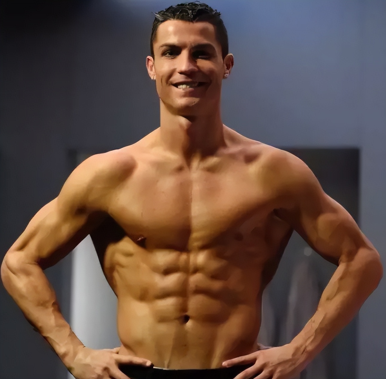 罗纳尔多02世界杯是多大岁数（37岁的C罗，还在世界杯进球，人类足球史上的一大奇迹）