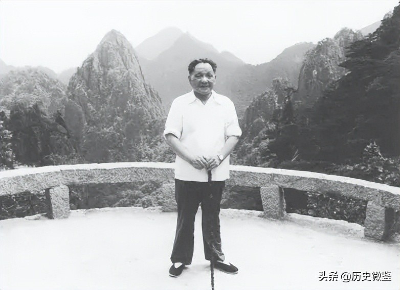 50年，邓小平提出修建成渝铁路，毛主席问原因，邓小平：三个理由