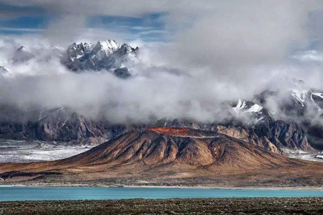 乌兰哈达火山是活火山(中国境内的十大火山，很多人其实就住在“超级火山”旁边)