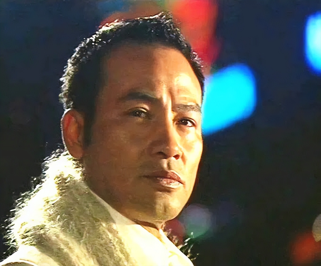 影帝影后多敬业？有人生吞12枚鸡蛋、鼻子被打歪，有人为戏锯门牙