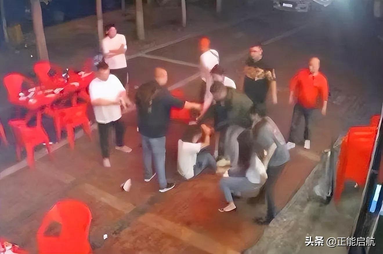 唐山市打人事件九名嫌疑人已全部落网，黑社会性质的团伙水深得很