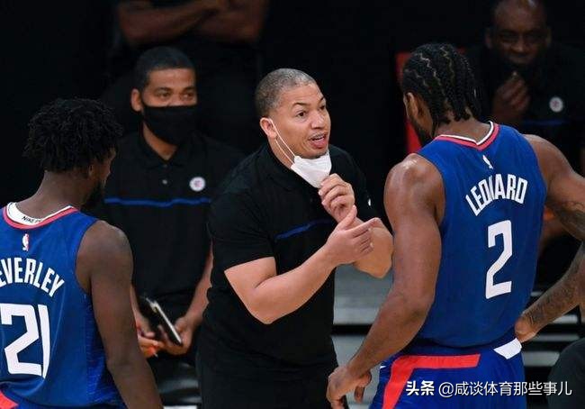 nba教练为什么退出(不想做“保姆”！泰伦卢透露拒绝执教湖人原因：我没詹皇一样能行)