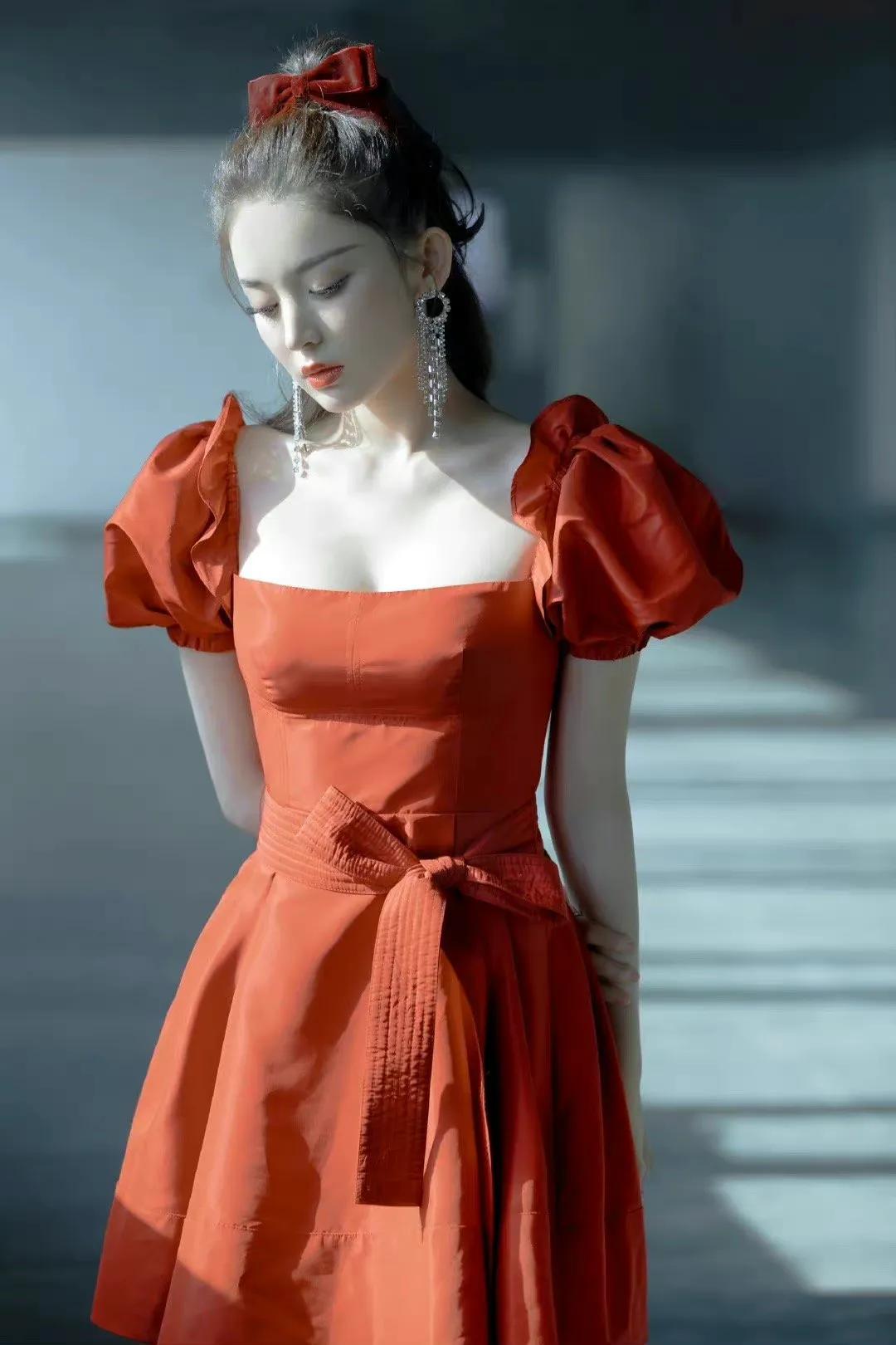 明星系列：看了古力娜扎才明白古代帝王征服西域不只是为了江山啊