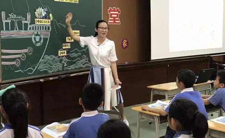 官方带来好消息，两类学历的学生有福气了，有机会直接成为教师