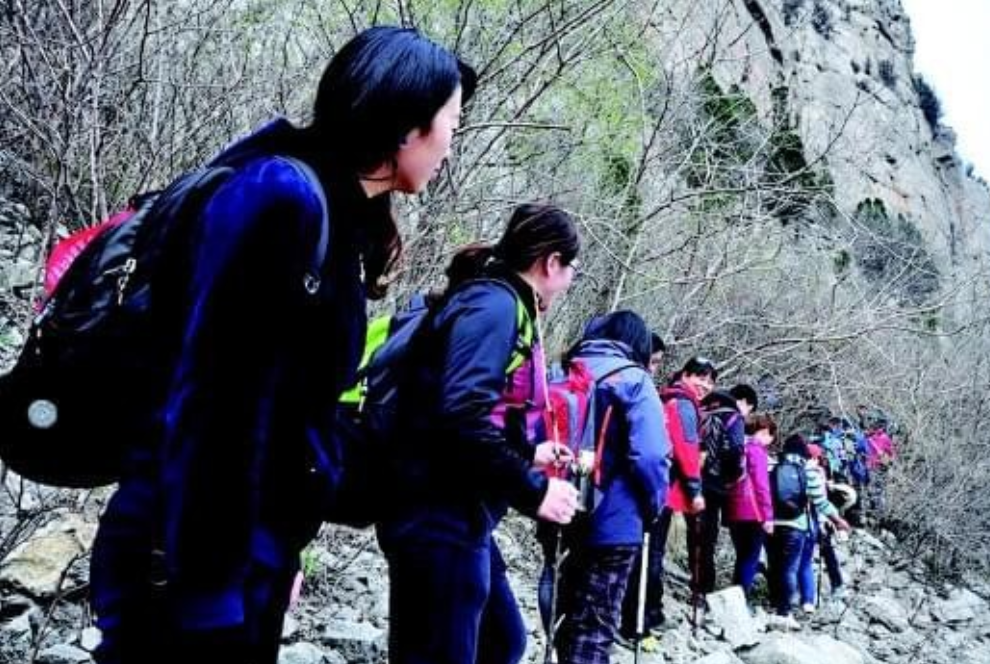 2008年北京教师任铁生爬山失踪，多方搜寻未果，留下纸条疑点重重