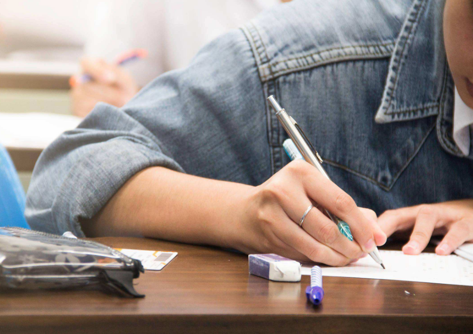 2022年高考，四类学生“无缘考试”，家长发愁，孩子前途怎么办