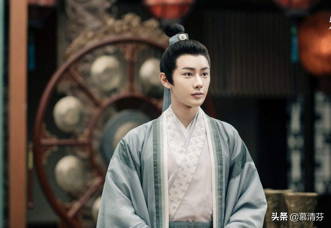 《君九龄》：换脸公主和她的财库、智囊、武助及内应四男友