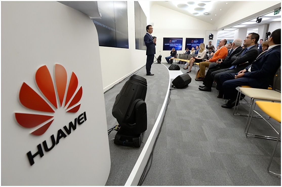 华为公司大幅增加了在俄罗斯的职位招聘数量