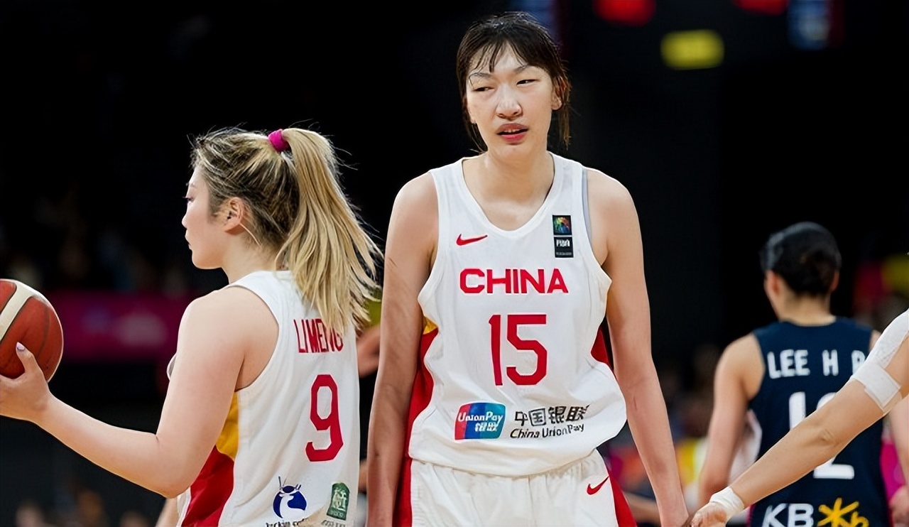收视率新高！中国女篮超燃一战，逆转掀翻韩国队，郑薇兑现承诺
