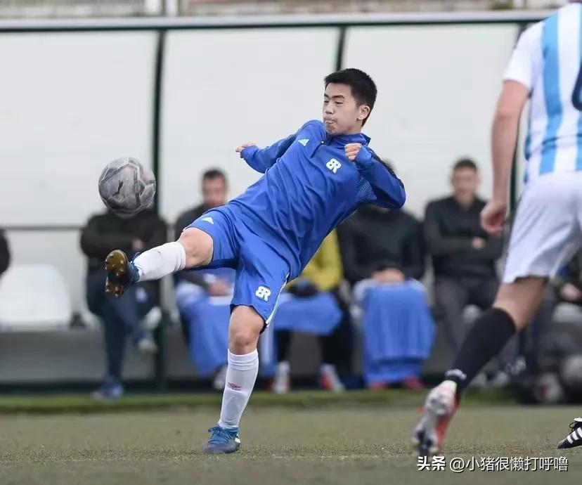 只身独闯塞尔维亚，18岁中国少年蹒跚地追逐着自己的足球梦想
