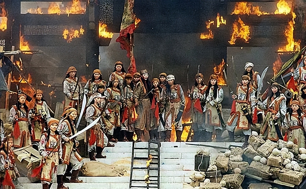 太平天国失败后，残部逃亡到此国，现有20万华人，还讲着广东话