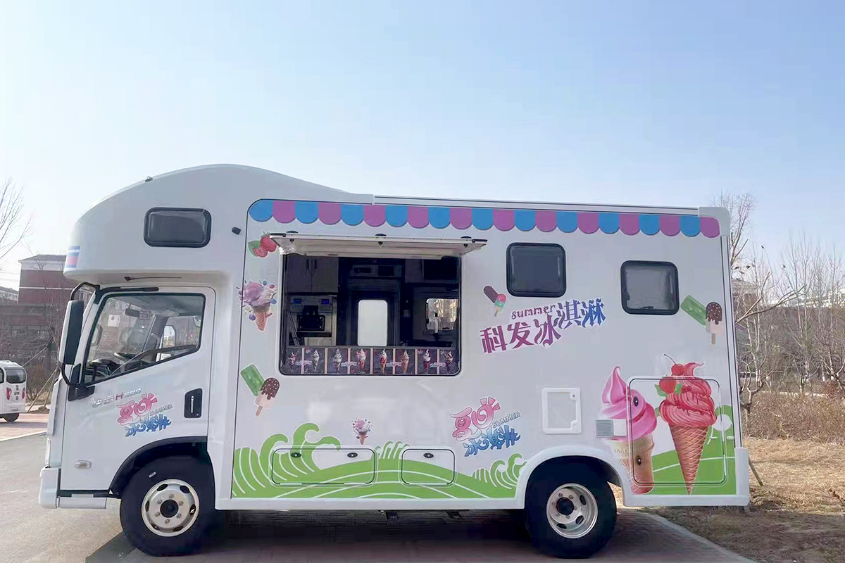 实现创业和旅游自由!月入3万还能玩,水电不愁的科发冰淇淋房车