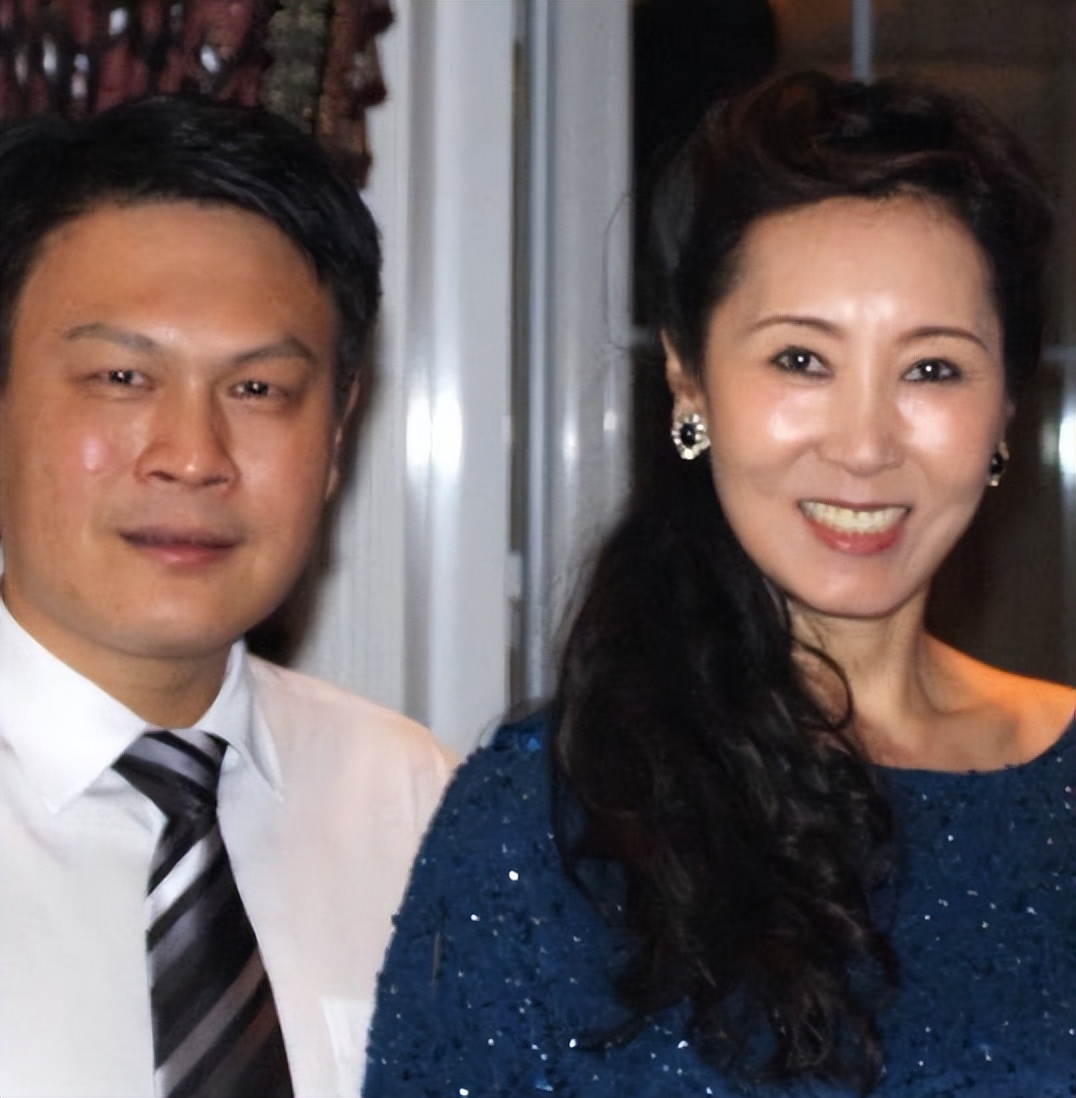 王健林的妻子 王健林老婆真实身份