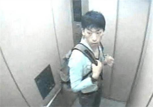 日本男子迫害老师，为躲避警察亲自整容，被捕后出书赚千万版税