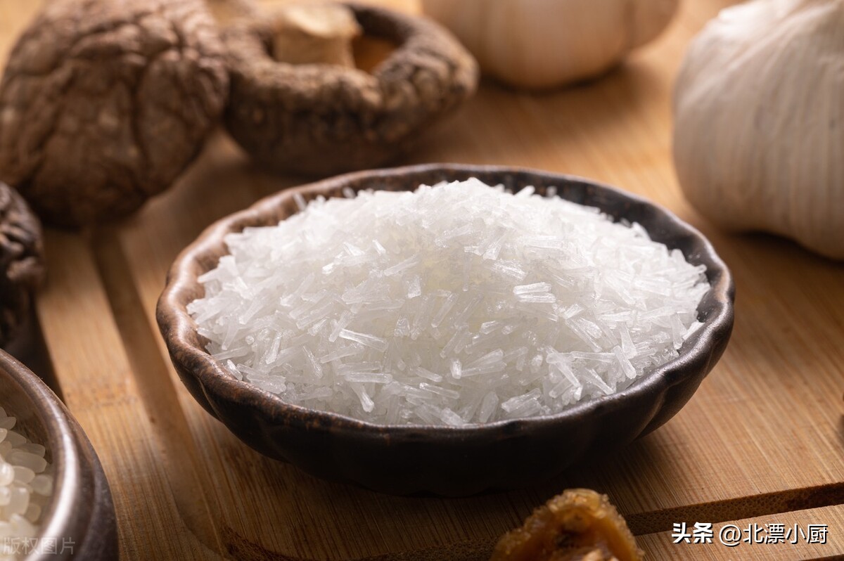 鸡精成分是什么（一文读懂鸡精的主要成分）