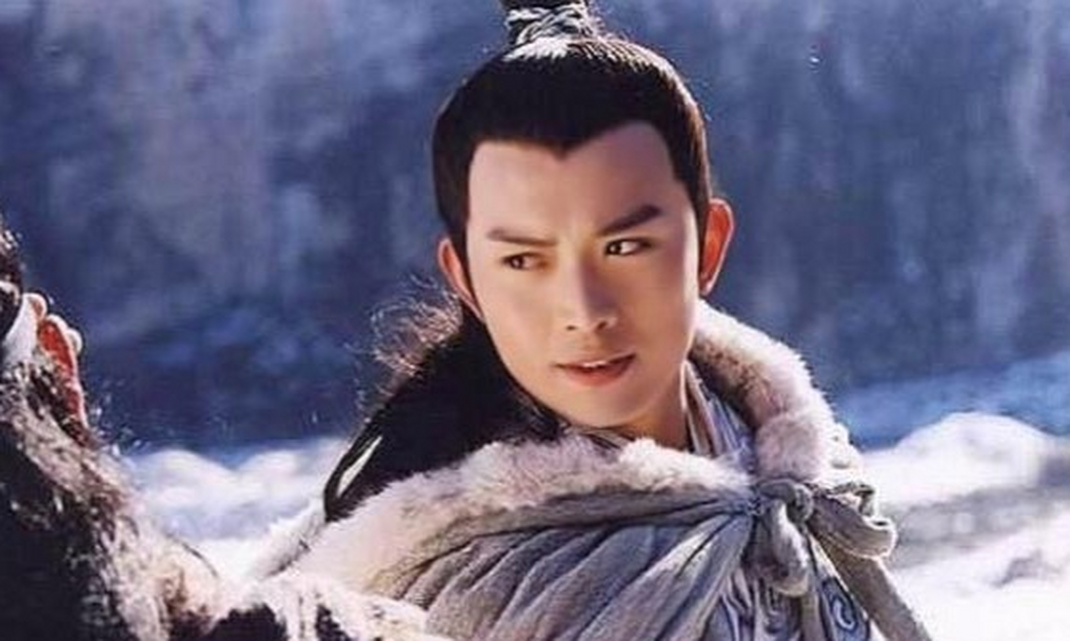 古装男神黄海冰:不满前妻丁克,二婚娶小12岁妻子,婚后儿女双全