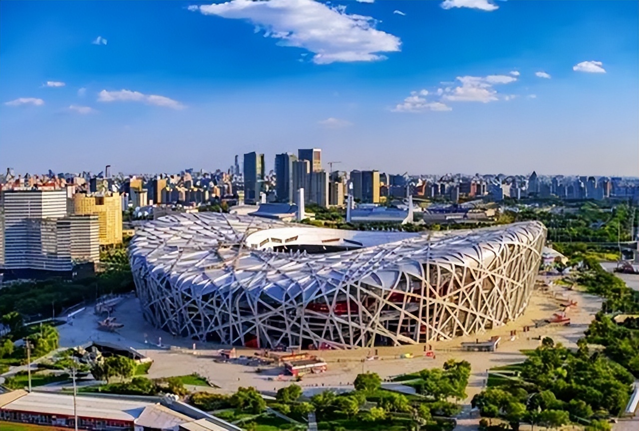 2019年,开国上将王震之子王军去世,耕耘中信27年后转战新疆