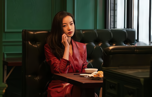 女人背叛丈夫以后，会用一些异常的行为来掩饰，稍加留意就能发现