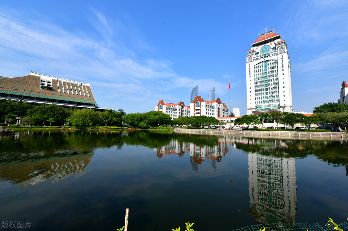 内地生对大海的渴望，高考志愿选这些临海高校，或可享受海景宿舍