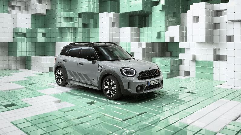 MINI全家族首次同步推出特别版车型，为不同人群提供多元个性选择