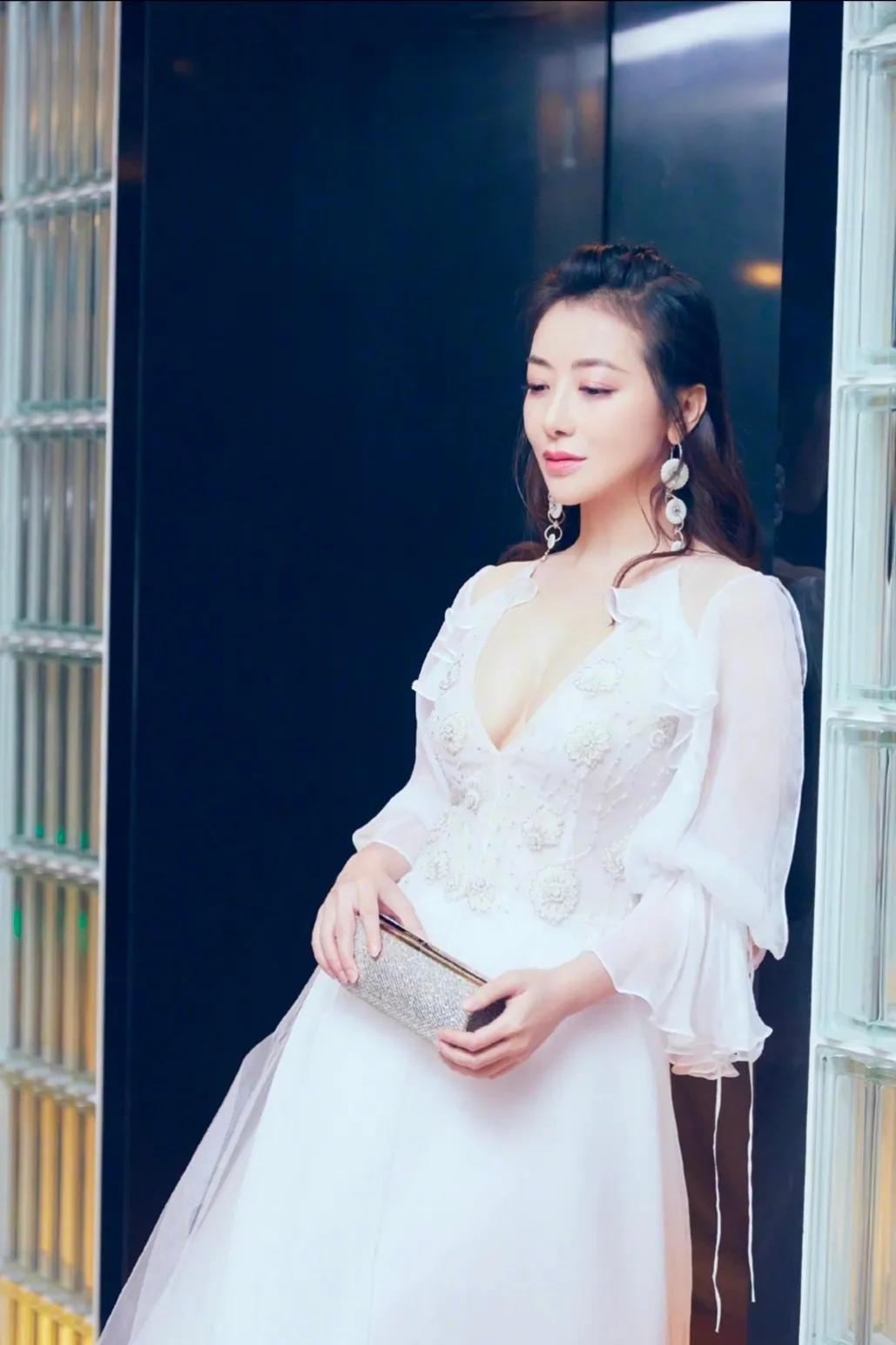 千面女孩（李贞贤千面女孩）