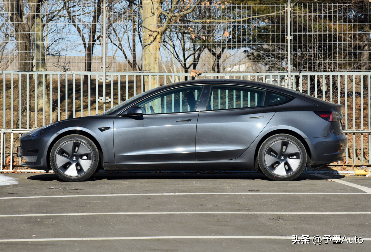 改款Model 3？全新小型车？特斯拉最新预告流出！