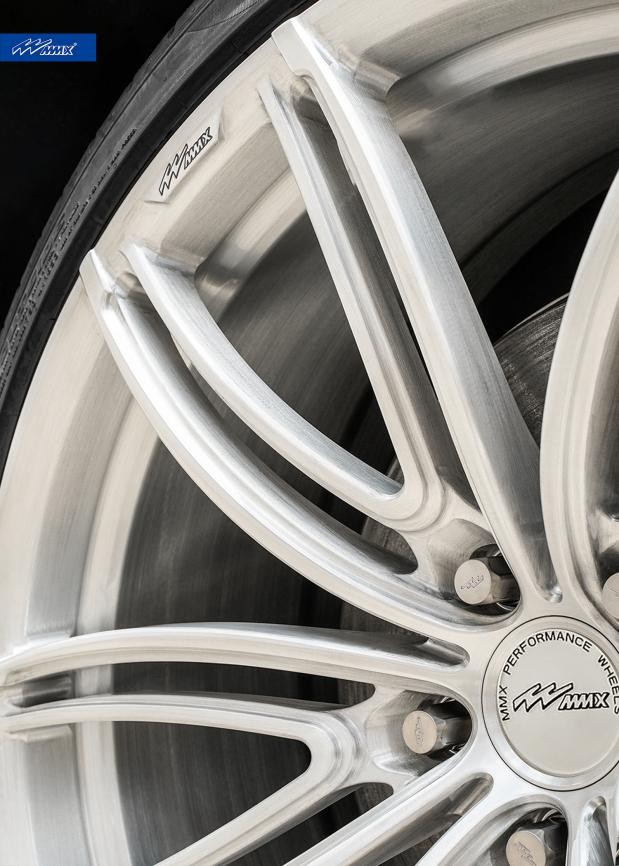 优雅与灵动，特斯拉 Model Y的极简升级设计