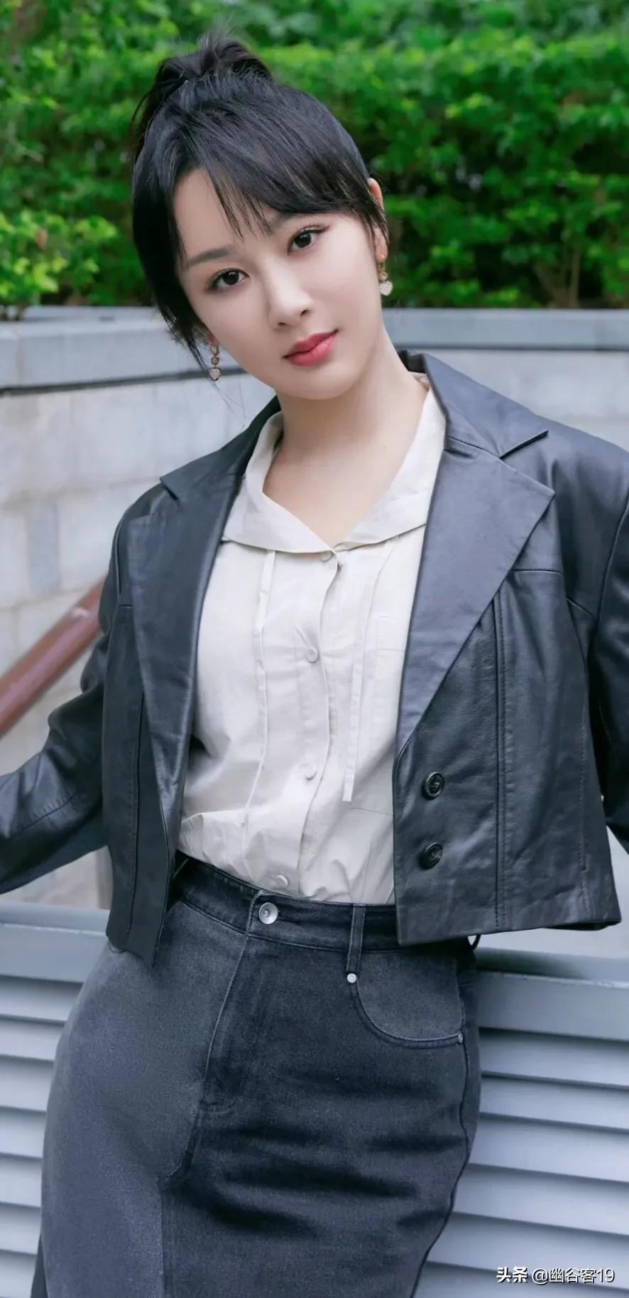 杨紫，欢乐颂的邱莹莹