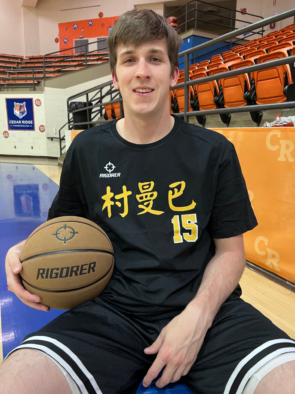 匹克为什么不合作nba了(匹克和维金斯出问题了？签名鞋不公布，代言人穿竞品，宣传也没了)