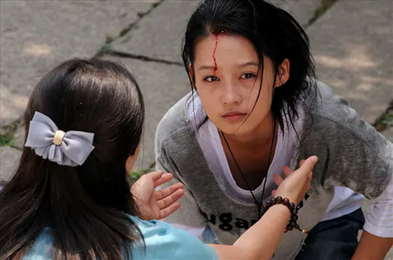 刚出道惊为天人，红了却灵气全无，娱乐圈就这么毁美人？