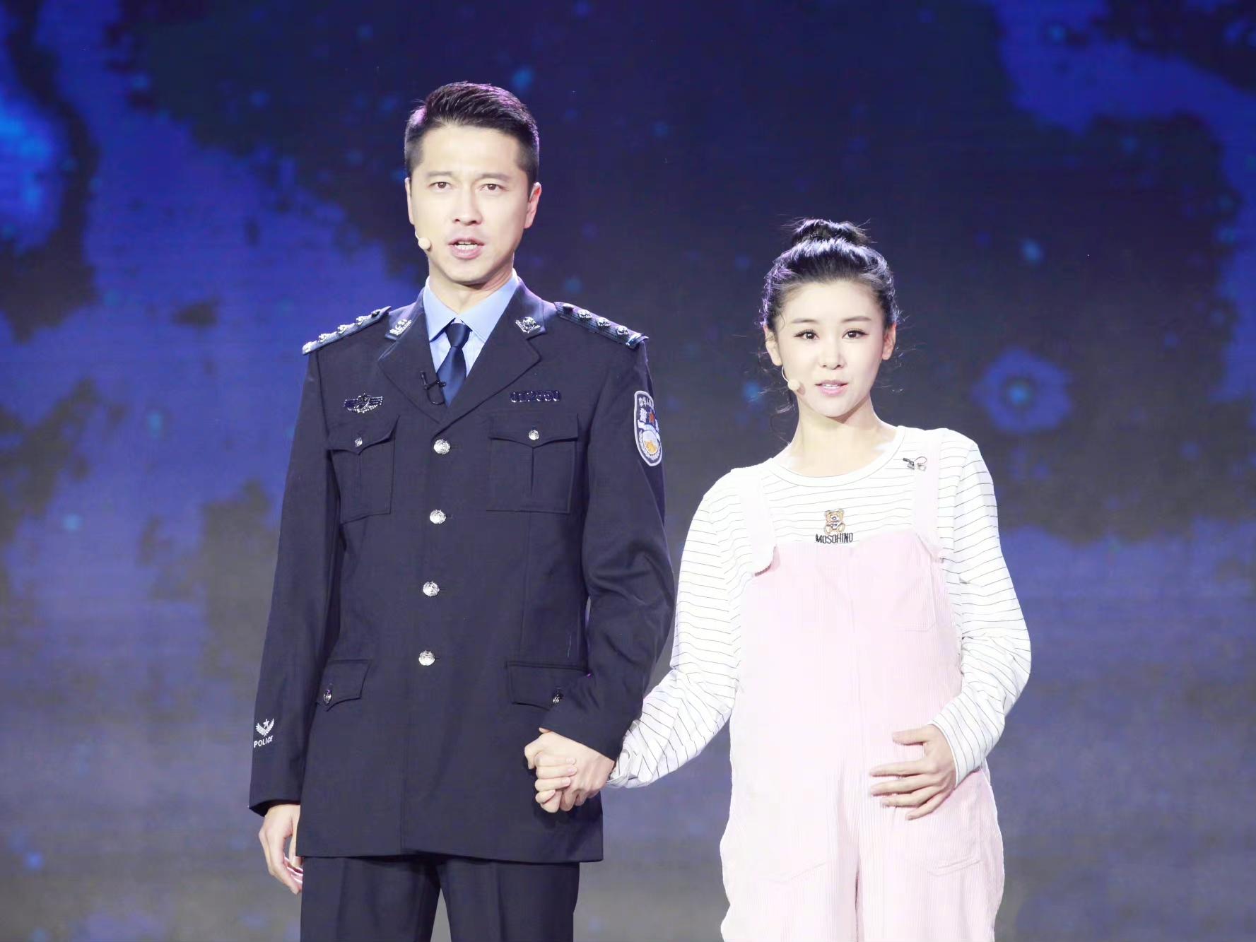 长着一张风流倜傥的脸，却从不沾花惹草，这8位男明星太宝贵了