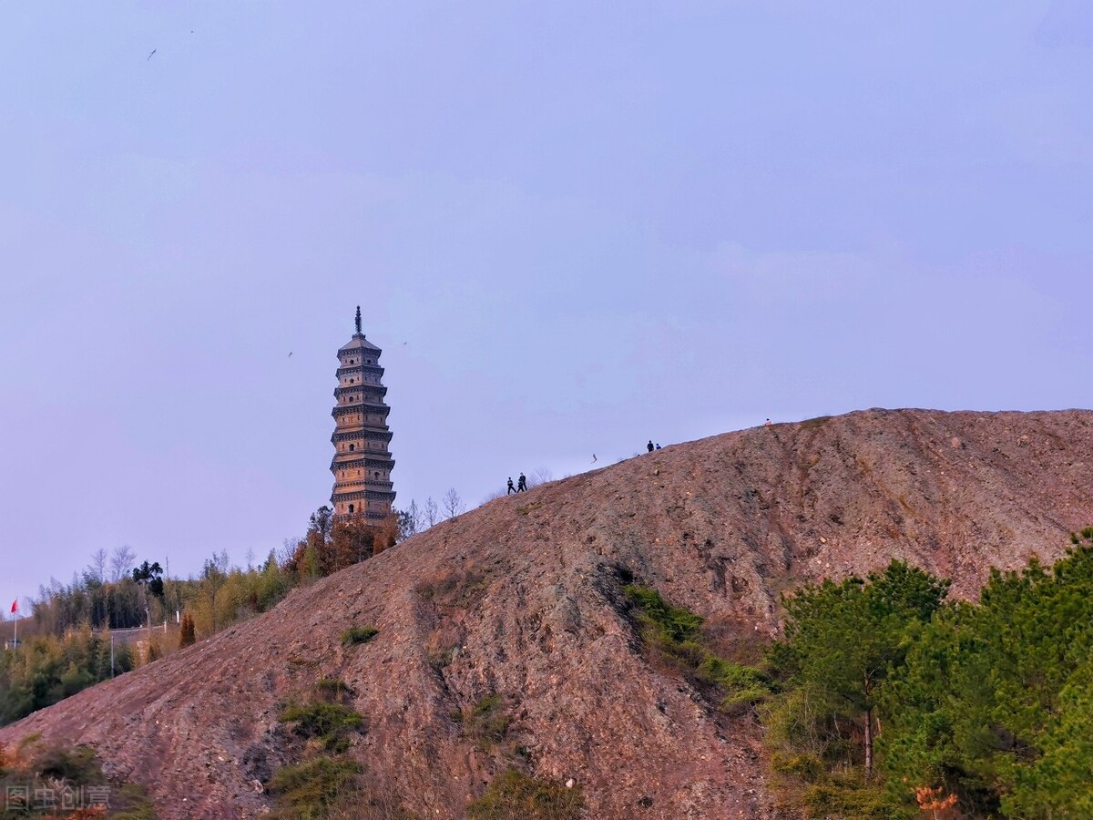 皇马谋定两将接C罗班(足球赛，同学情（江城子专栏）)