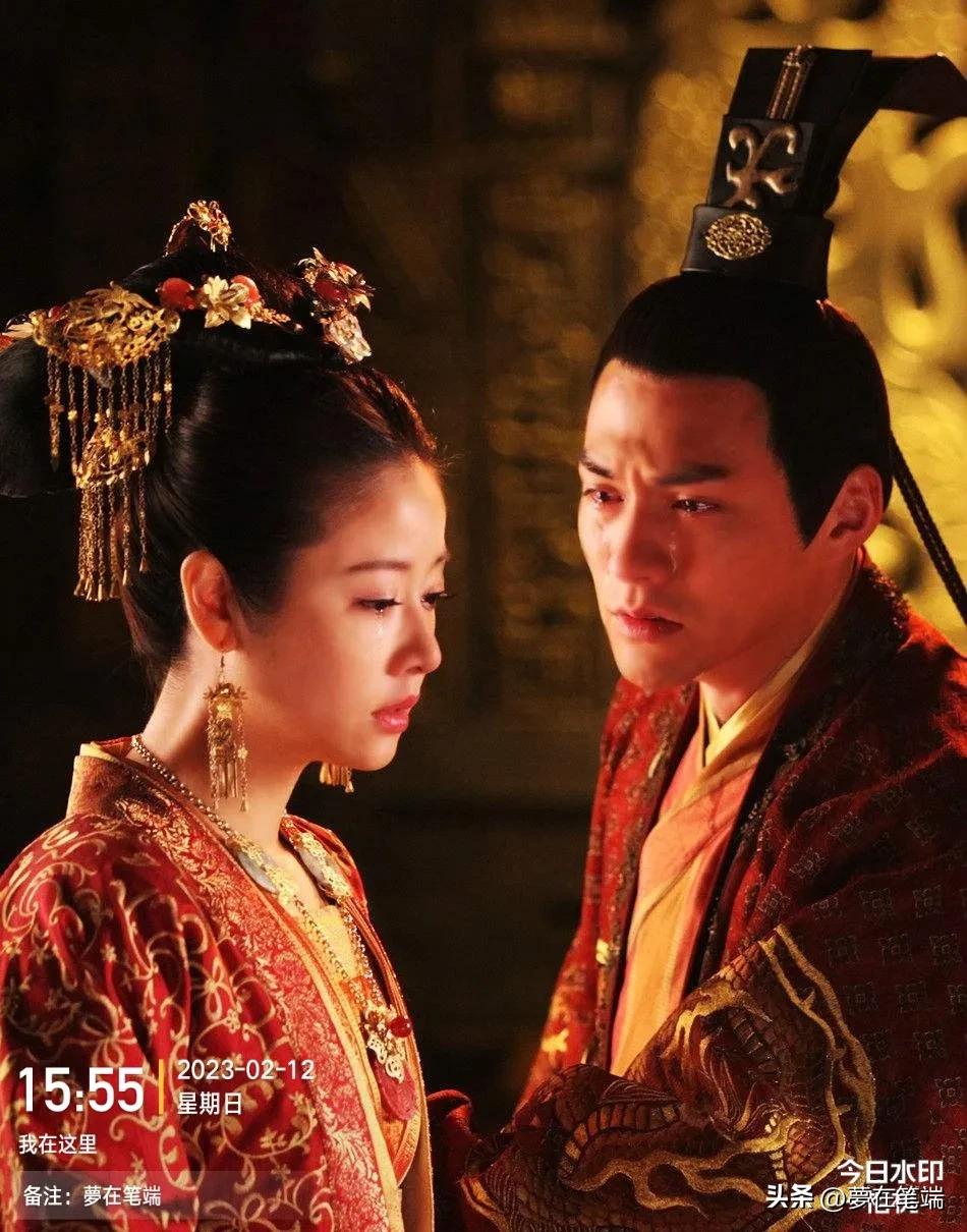 两人还在神探狄仁杰里面饰演夫妻,林心如饰演武媚娘,袁弘饰演李治