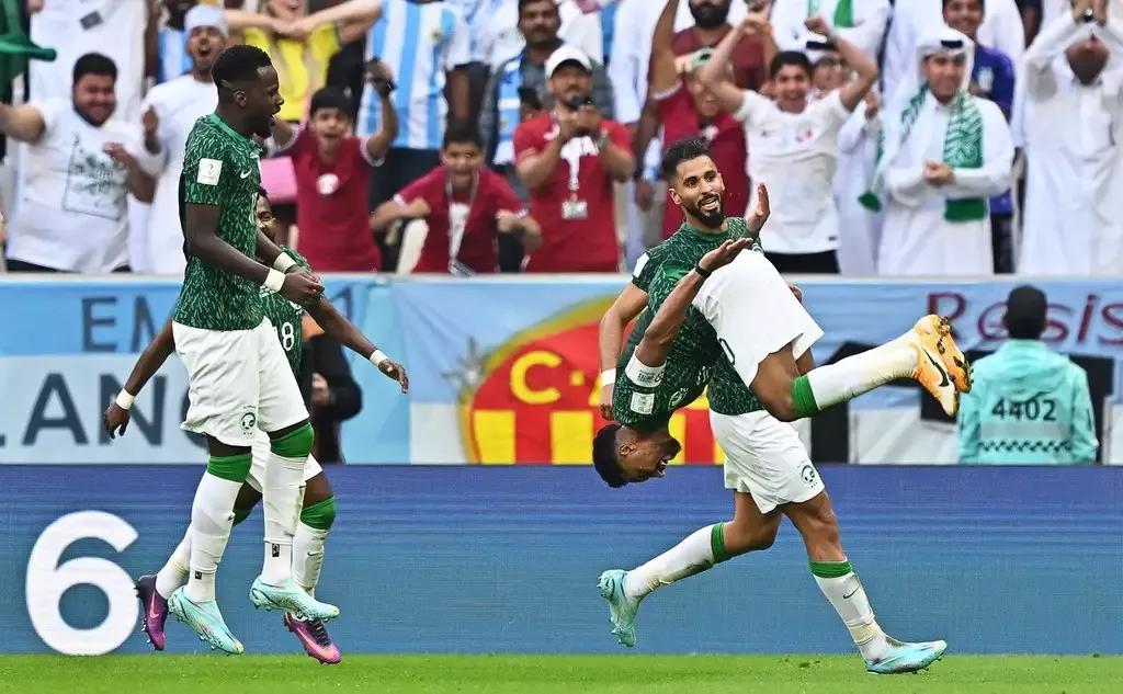 世界杯阿根廷有翻身机会吗(中国男足可以复制沙特战胜阿根廷的比赛吗？)
