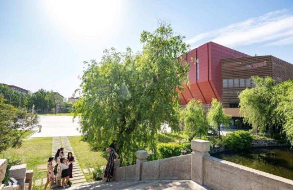 全国文科高校排名出炉！上海财大创造新高，浙江大学仅列第7