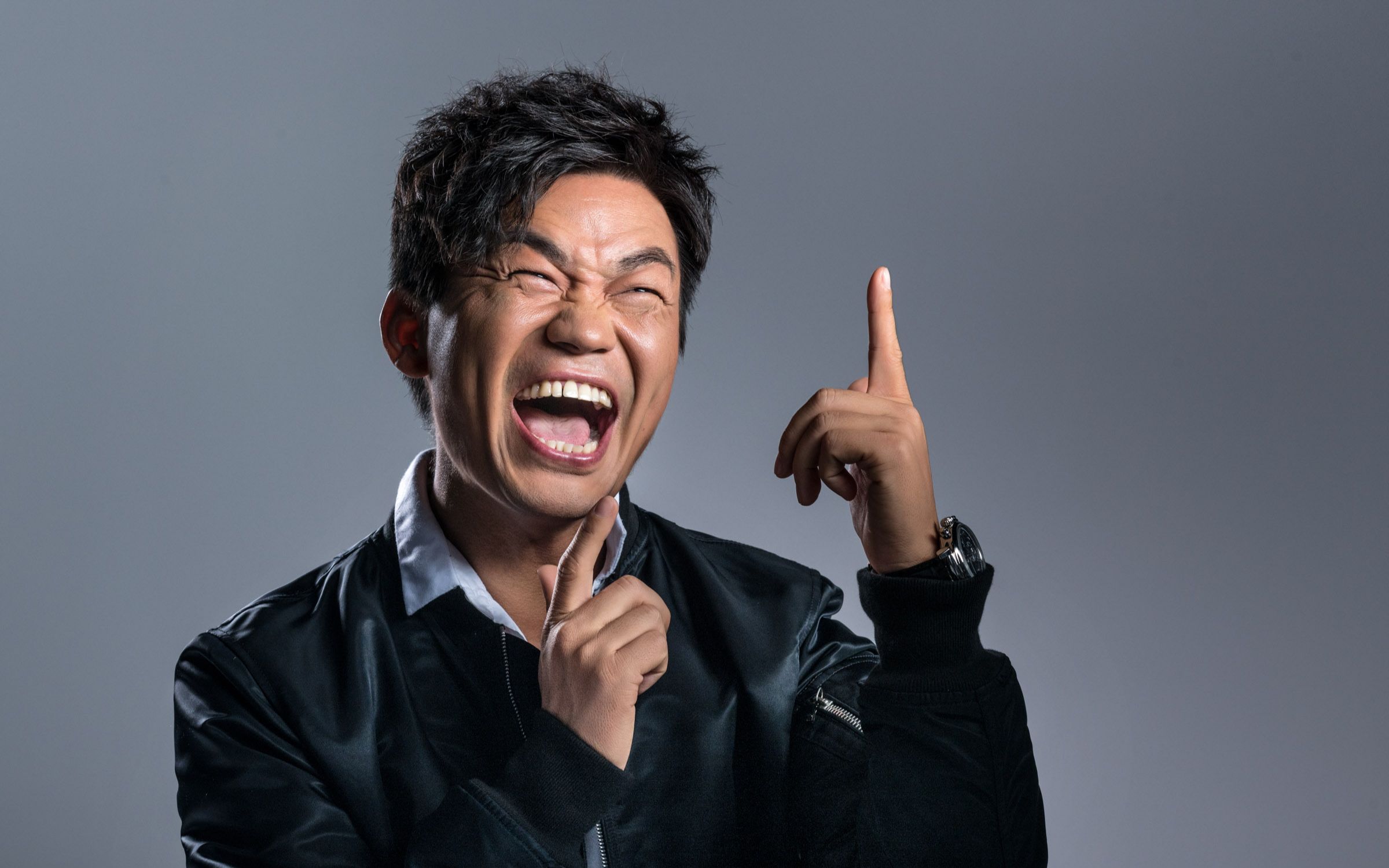 看到这,王宝强都快要气炸了,自己的老婆竟然和经纪人搞在了一起.