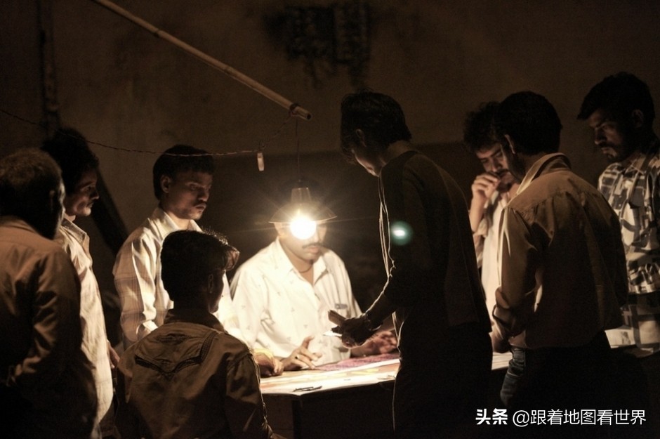 在印度性工作既不是非法，也不是合法，三哥警察为何对女性施暴？